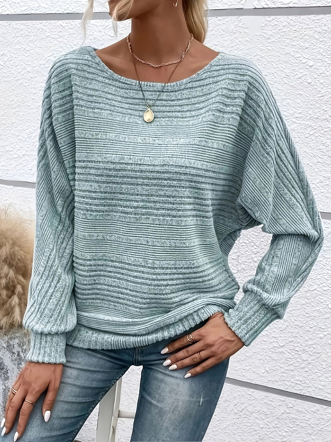 Joy | Pull Ample et Élégant