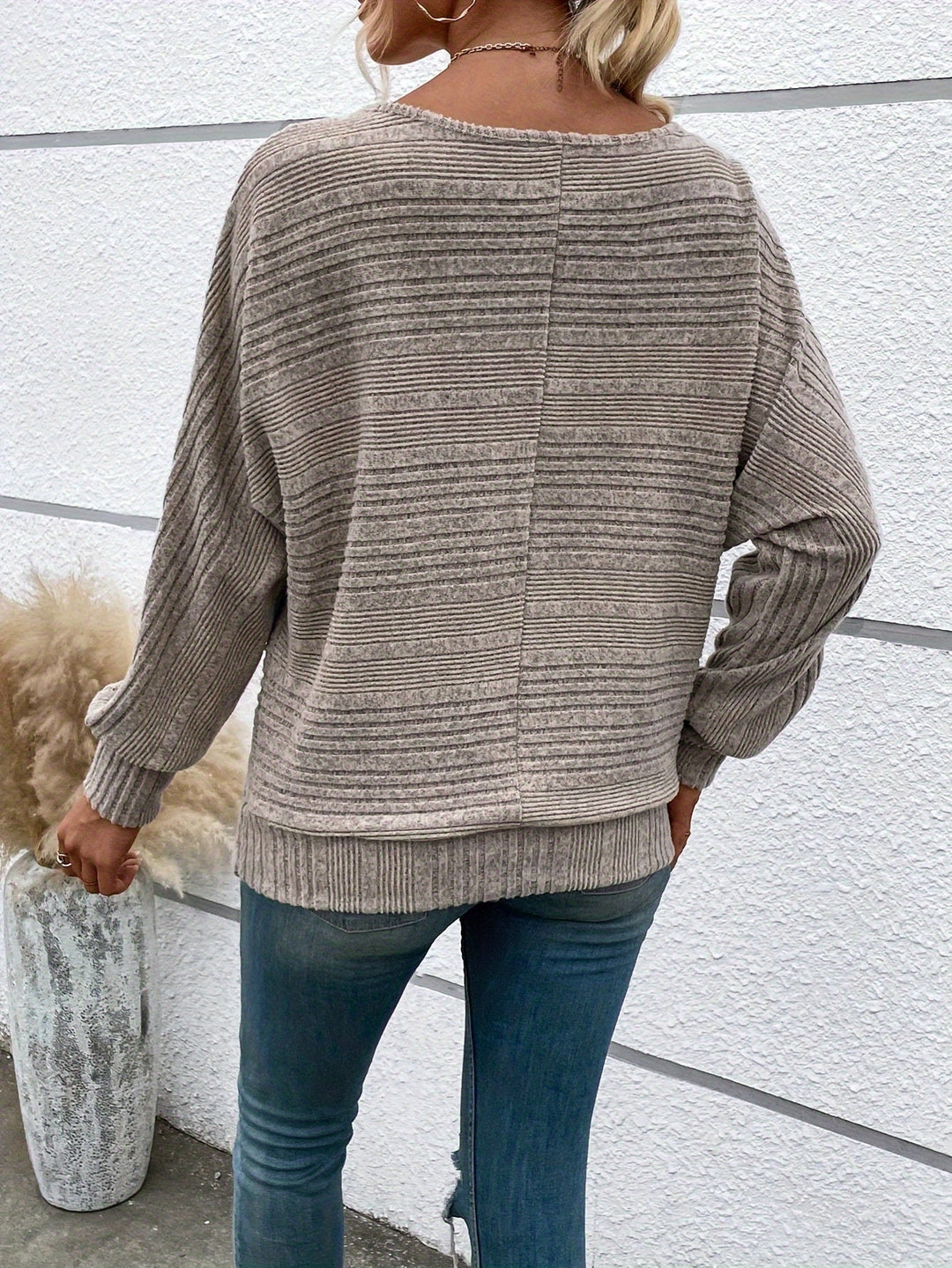 Joy | Pull Ample et Élégant